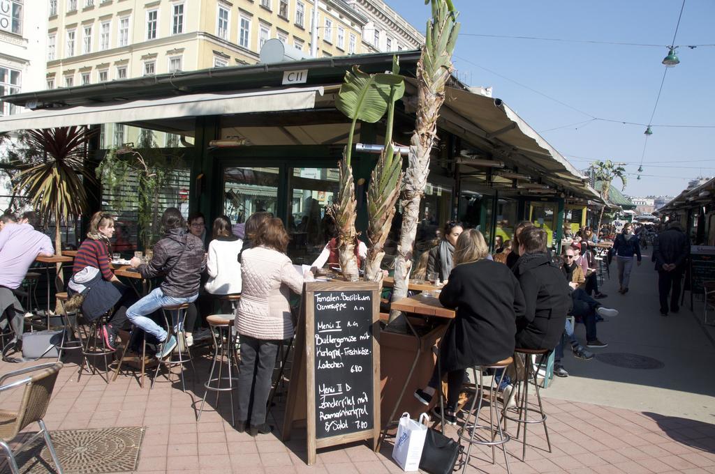 Balcony Oasis Operastreet Apartment Vienna Exterior photo